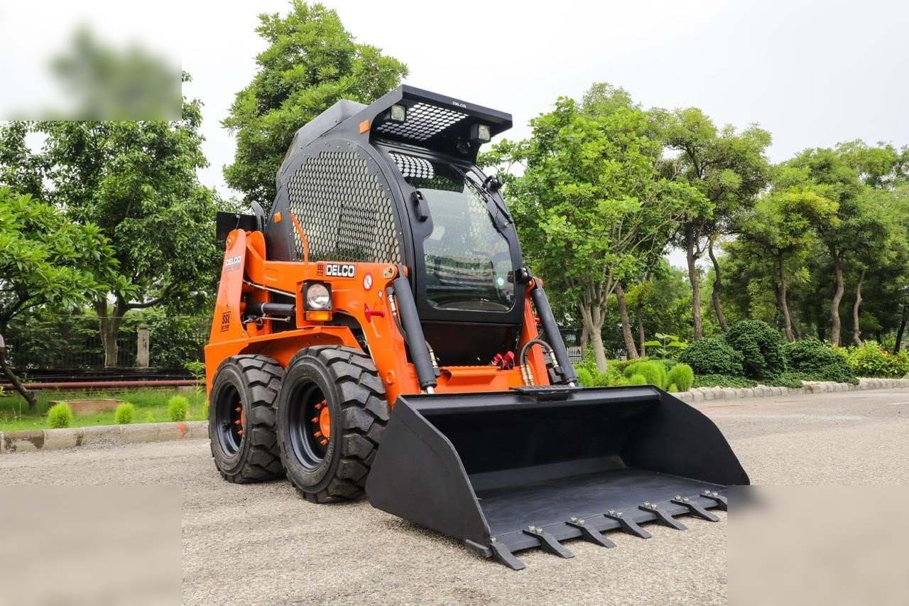 DELCO SSL175 - Kompaktlastare/ Slirstyrda lastare: bild 5 DELCO SSL175 - Kompaktlastare/ Slirstyrda lastare: bild 5