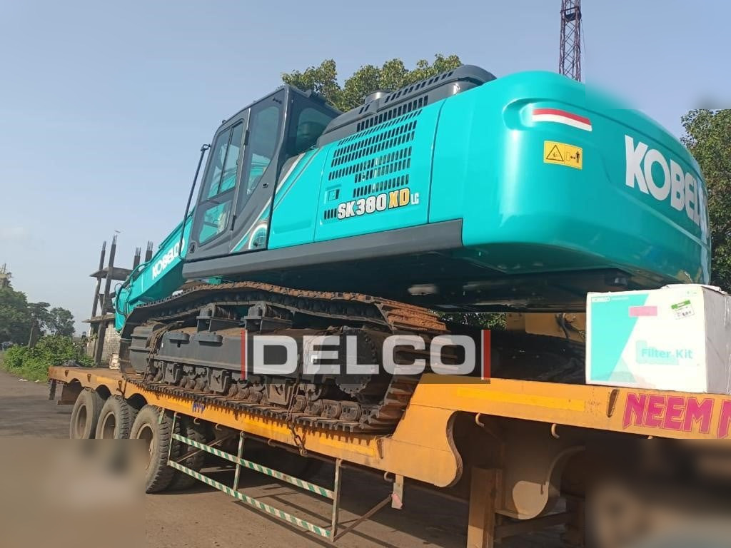 KOBELCO SK380XD LC-10 - Bandgrävare: bild 4 KOBELCO SK380XD LC-10 - Bandgrävare: bild 4