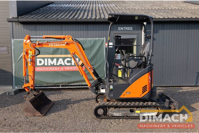 Hitachi ZX 17 CW05 hydraulische snelwissel - Minigrävmaskin: bild 1 Hitachi ZX 17 CW05 hydraulische snelwissel - Minigrävmaskin: bild 1