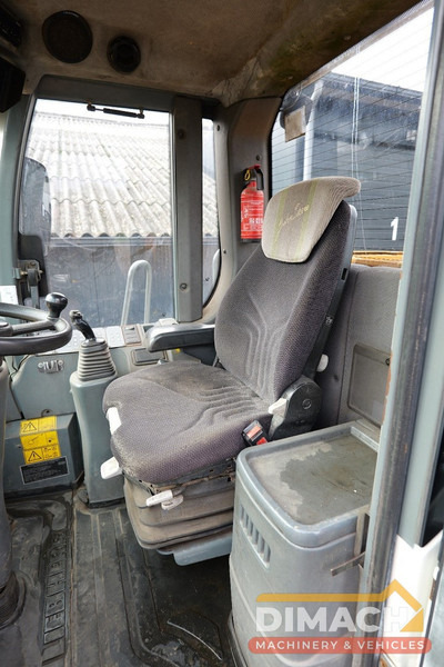 Liebherr L556 Like new!! Airco, quick coupler, skeleton bucket with teeths - Lastare: bild 5 Liebherr L556 Like new!! Airco, quick coupler, skeleton bucket with teeths - Lastare: bild 5