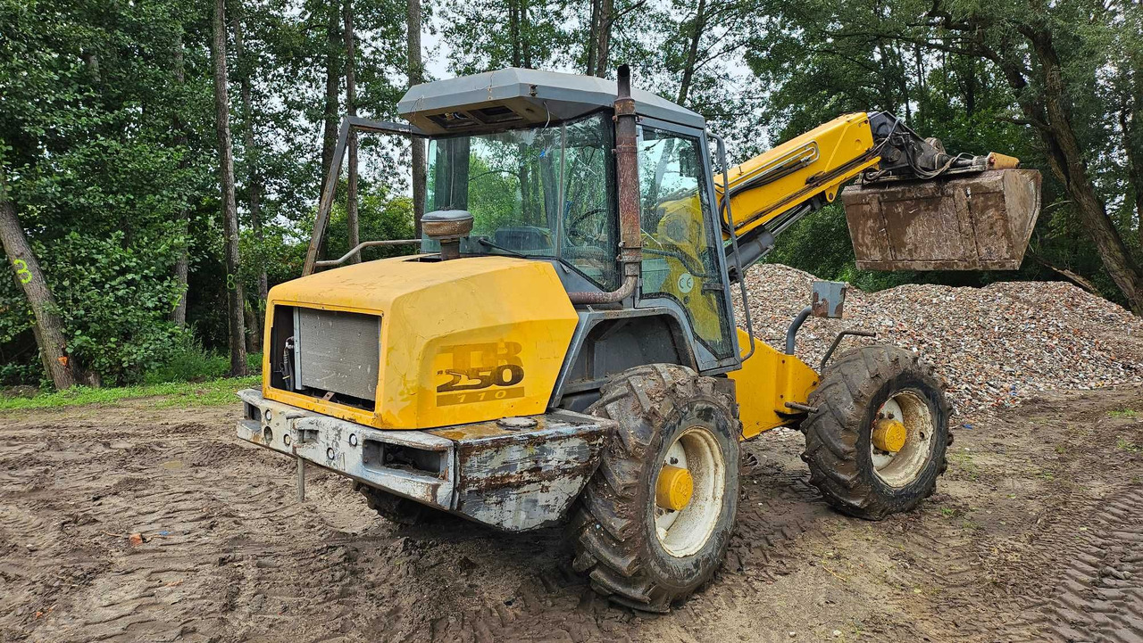 Ładowarka teleskopowa MATBRO TR250-110 Powershift jcb - Teleskophjullastare: bild 2 Ładowarka teleskopowa MATBRO TR250-110 Powershift jcb - Teleskophjullastare: bild 2