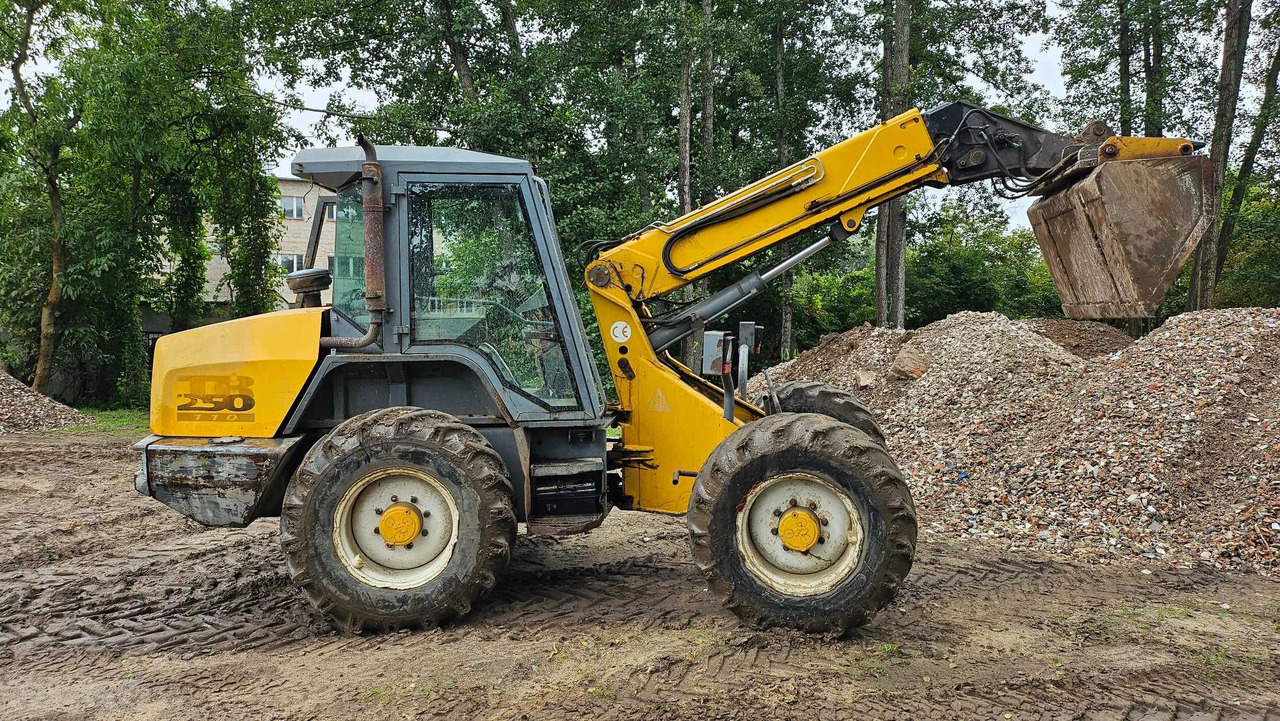Ładowarka teleskopowa MATBRO TR250-110 Powershift jcb - Teleskophjullastare: bild 1 Ładowarka teleskopowa MATBRO TR250-110 Powershift jcb - Teleskophjullastare: bild 1