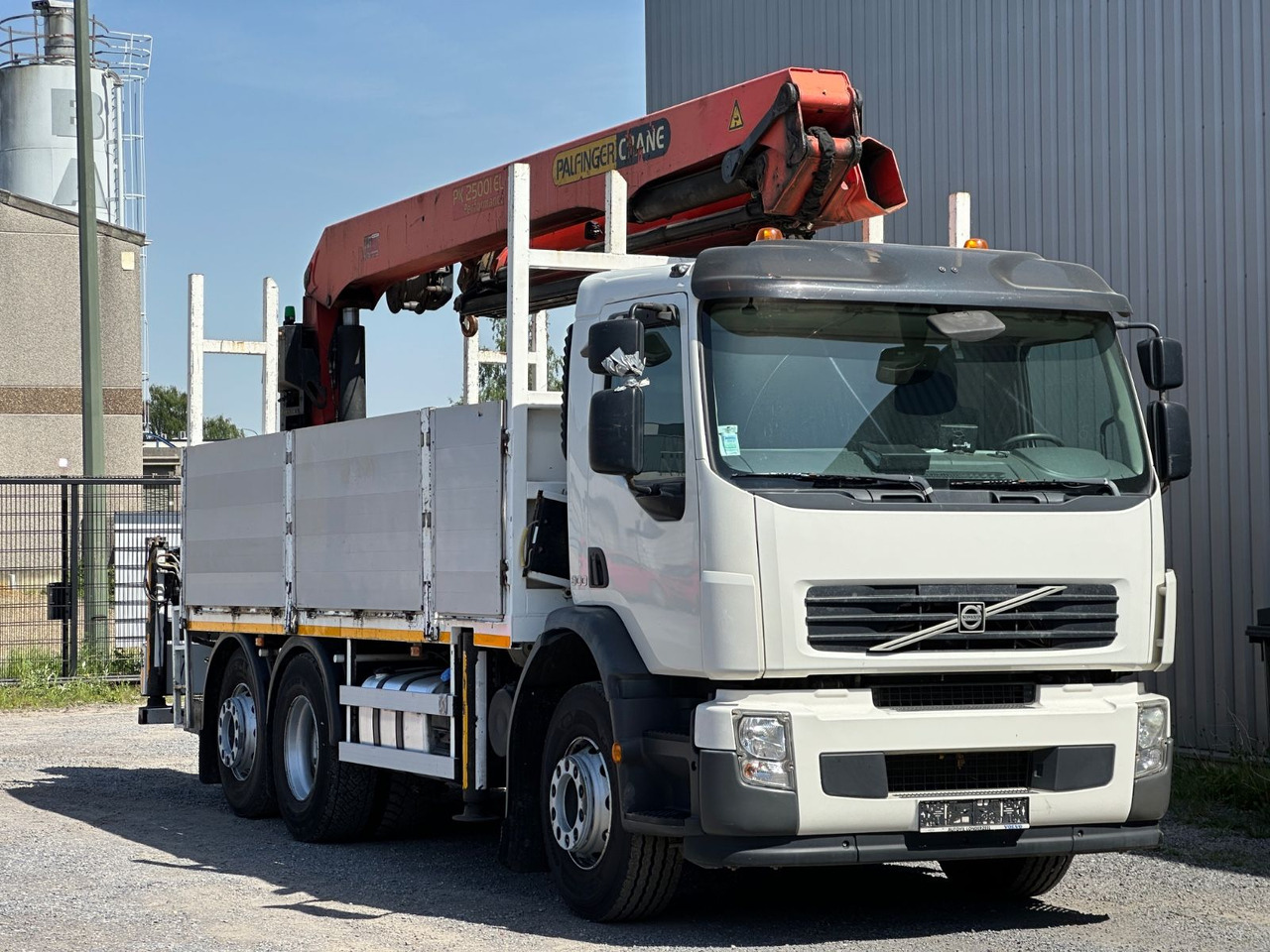 Volvo VOLVO FE 330 PALFINGER 25001 EL Performance - Kranbil: bild 1 Volvo VOLVO FE 330 PALFINGER 25001 EL Performance - Kranbil: bild 1