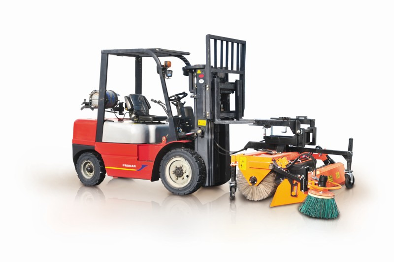 PRONAR Kehrmaschine / Sweeper / Balayeuse / Barredora / Spazzatrice / Подметальная машина / Zamiatarka 1,6 m - Sopaggregat för Lantbruksmaskiner: bild 5 PRONAR Kehrmaschine / Sweeper / Balayeuse / Barredora / Spazzatrice / Подметальная машина / Zamiatarka 1,6 m - Sopaggregat för Lantbruksmaskiner: bild 5