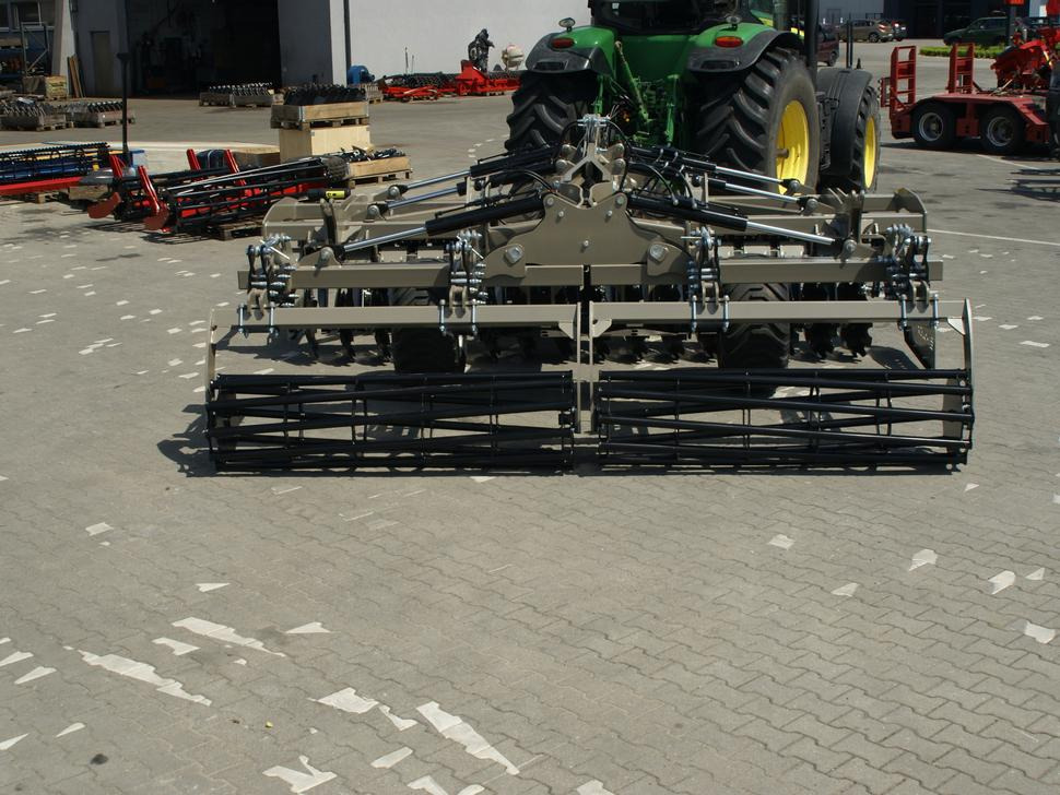 Ny Tallriksredskap ROLEX Hydraulische Scheibenegge / Hydraulic discs harrow / Dechaumeur à disques / Erpice a dischi / Гидравлическая дисковая борона / Brona talerzowa hydraulicznie składana ciężka 4 m: bild 15