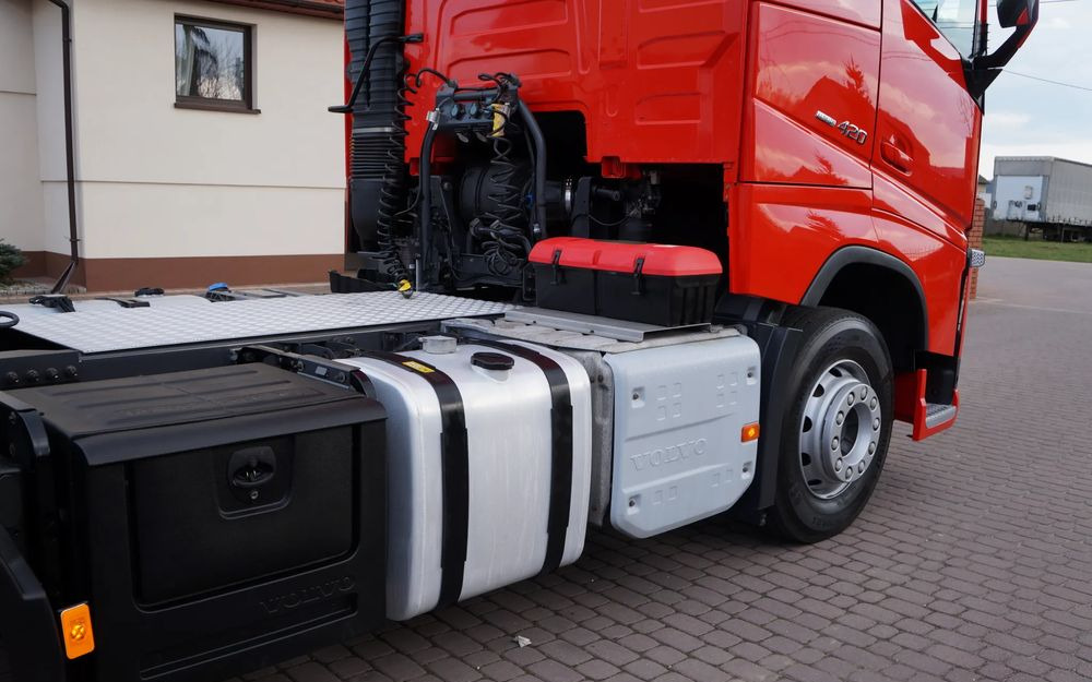 Leasa  Volvo FH 4 EURO 6 GLOBETROTTER NISKI PRZEBIEG PEŁEN SERWIS Volvo FH 4 EURO 6 GLOBETROTTER NISKI PRZEBIEG PEŁEN SERWIS: bild 6
