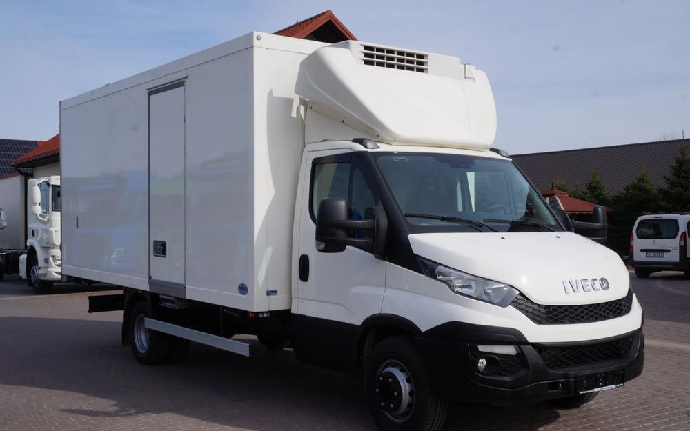Iveco DAILY 70c17 CHŁODNIA 5 m Thermo king V-500 MAX Wzorowy Stan - Kylbil lastbil: bild 2 Iveco DAILY 70c17 CHŁODNIA 5 m Thermo king V-500 MAX Wzorowy Stan - Kylbil lastbil: bild 2