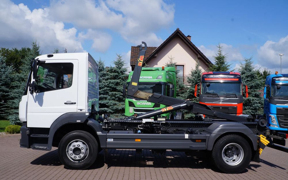 Mercedes-Benz ATEGO 1621 1624 EURO 6 HAKOWIEC HYVA DMC 16.000 KG ŁAD. 10.000 KG NISKI PRZEBIEG - Lastväxlare lastbil: bild 3 Mercedes-Benz ATEGO 1621 1624 EURO 6 HAKOWIEC HYVA DMC 16.000 KG ŁAD. 10.000 KG NISKI PRZEBIEG - Lastväxlare lastbil: bild 3