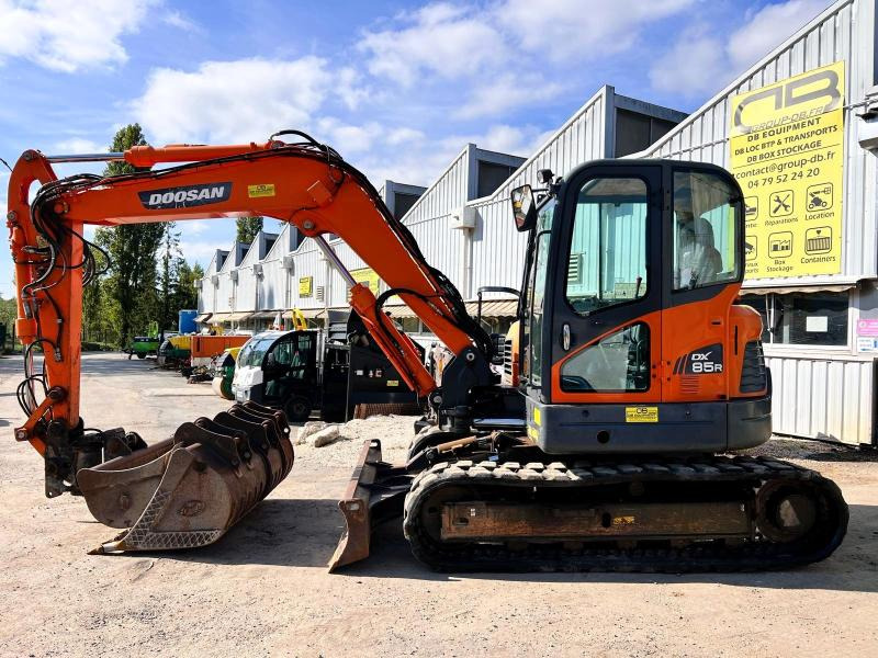 Doosan DX85R-3 PELLE A CHENILLES 8,5T PELLE A CHENILLES 8,5T - Bandgrävare: bild 2 Doosan DX85R-3 PELLE A CHENILLES 8,5T PELLE A CHENILLES 8,5T - Bandgrävare: bild 2
