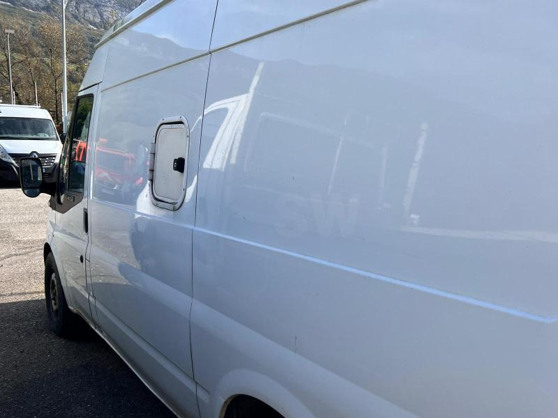 Ford Transit 2,2L TDCI 140cv Moteur HS - Små skåpbil: bild 5 Ford Transit 2,2L TDCI 140cv Moteur HS - Små skåpbil: bild 5