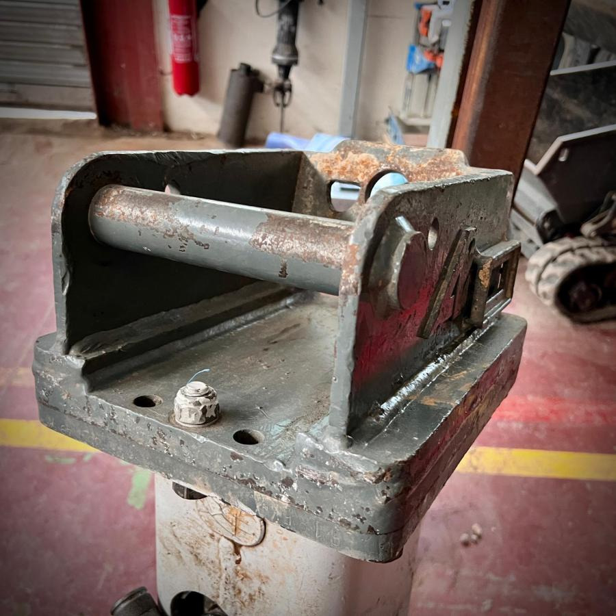 Hydraulisk hammare Marteau brise roche hydraulique BRH pour pelle 2 a 4T: bild 7