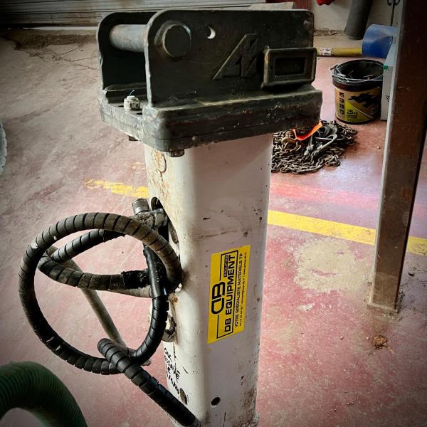 Hydraulisk hammare Marteau brise roche hydraulique BRH pour pelle 2 a 4T: bild 6