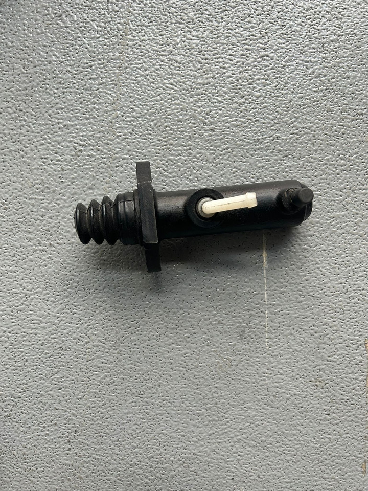 MAN KAT 1-8X8-6X6-4X4-CLUTCH CYLINDER-OFF-ROAD TRUCK - Reservdelar: bild 1 MAN KAT 1-8X8-6X6-4X4-CLUTCH CYLINDER-OFF-ROAD TRUCK - Reservdelar: bild 1