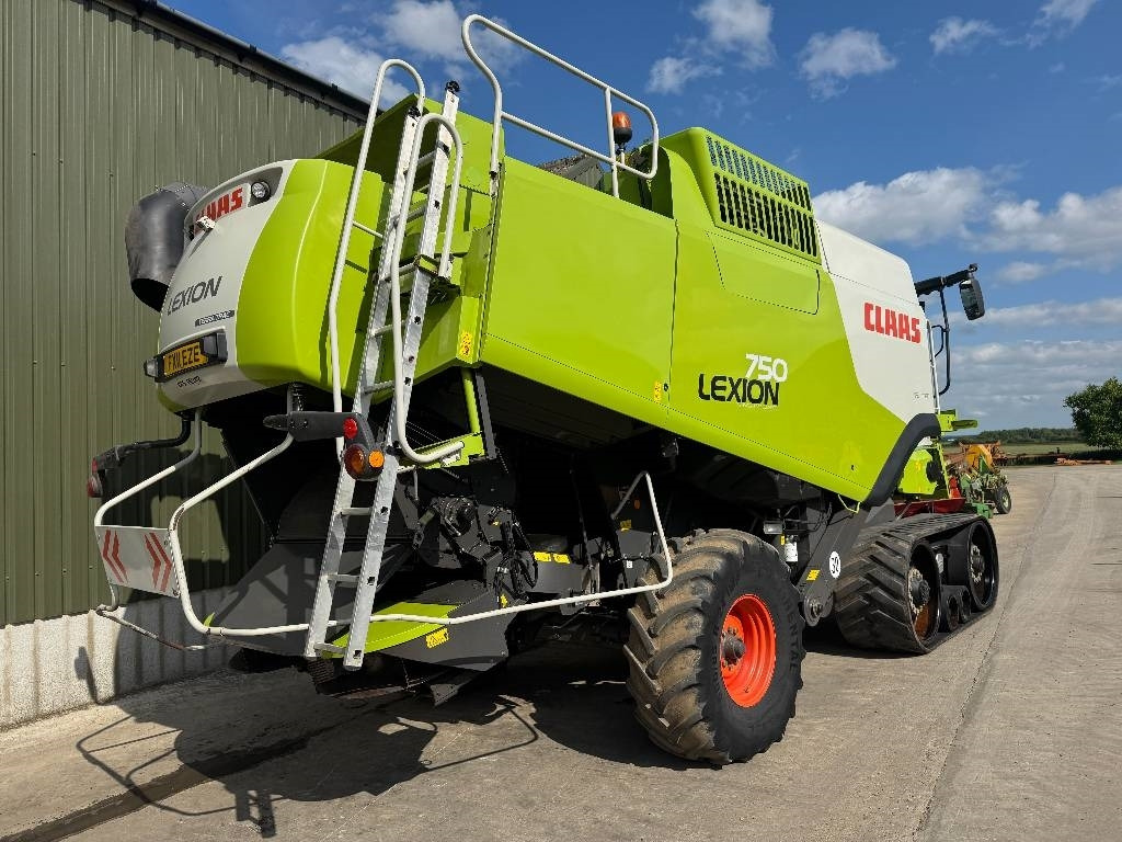 Claas Lexion 750TT APS Hybrid c/w V900 Header - Skördetröska: bild 4 Claas Lexion 750TT APS Hybrid c/w V900 Header - Skördetröska: bild 4