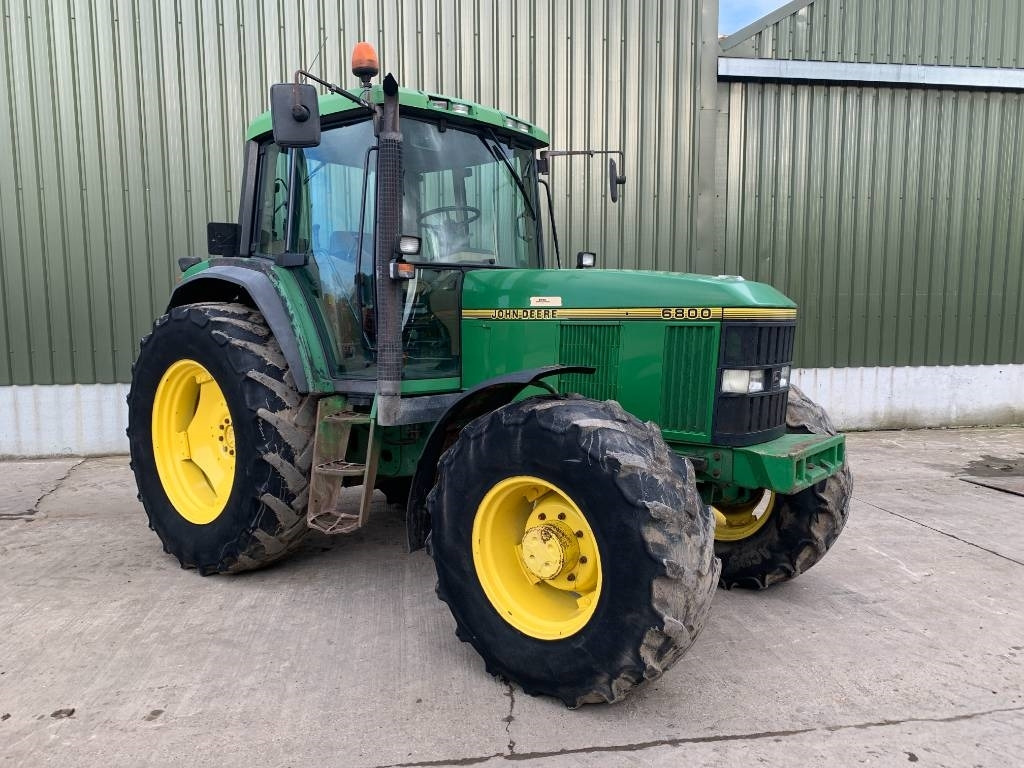 John Deere 6800 - Traktor: bild 2 John Deere 6800 - Traktor: bild 2