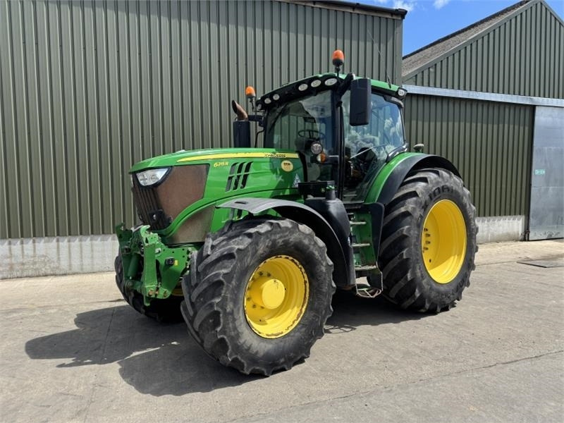 John Deere John Deere 6215R Autopower - Traktor: bild 1 John Deere John Deere 6215R Autopower - Traktor: bild 1