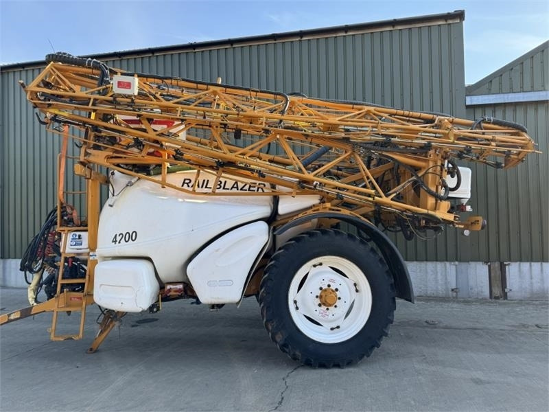 Knight Knight Trailblazer 4200l 36m Trailed Sprayer - Traktorburen spruta: bild 2 Knight Knight Trailblazer 4200l 36m Trailed Sprayer - Traktorburen spruta: bild 2