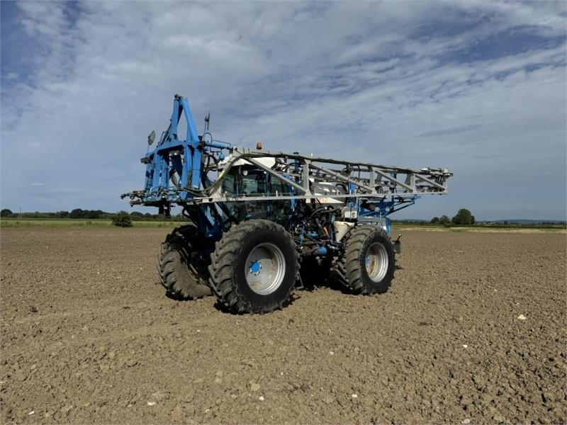 Matrot Matrot M44D 36m Self Propelled Sprayer - Traktorburen spruta: bild 1 Matrot Matrot M44D 36m Self Propelled Sprayer - Traktorburen spruta: bild 1