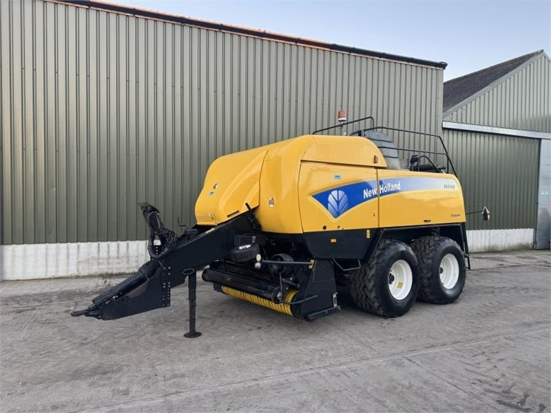 New Holland BB9060 Baler - Fyrkantspress: bild 1 New Holland BB9060 Baler - Fyrkantspress: bild 1