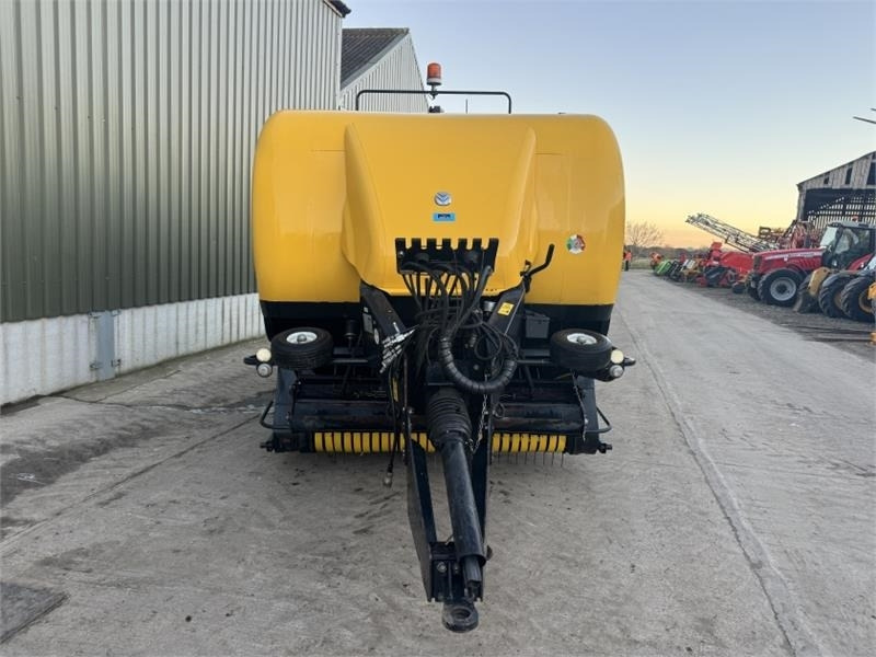 New Holland BB9060 Baler - Fyrkantspress: bild 5 New Holland BB9060 Baler - Fyrkantspress: bild 5