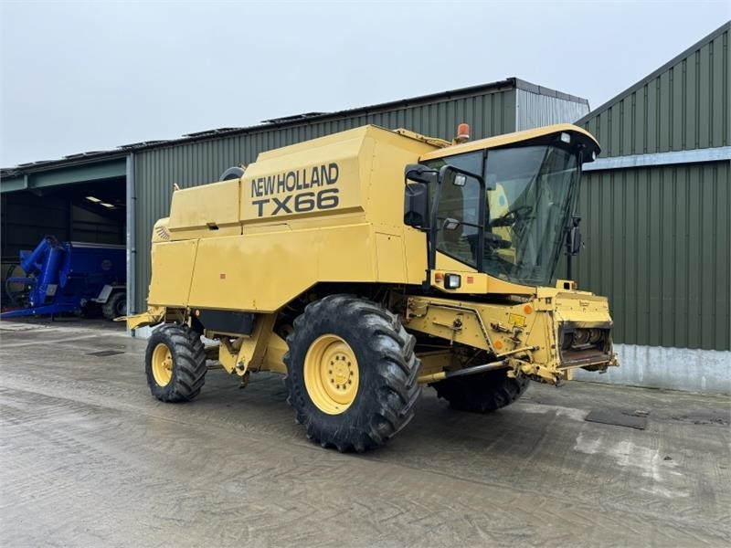 New Holland TX66 c/w 20ft Header - Tillbehör för skördemaskin: bild 1 New Holland TX66 c/w 20ft Header - Tillbehör för skördemaskin: bild 1