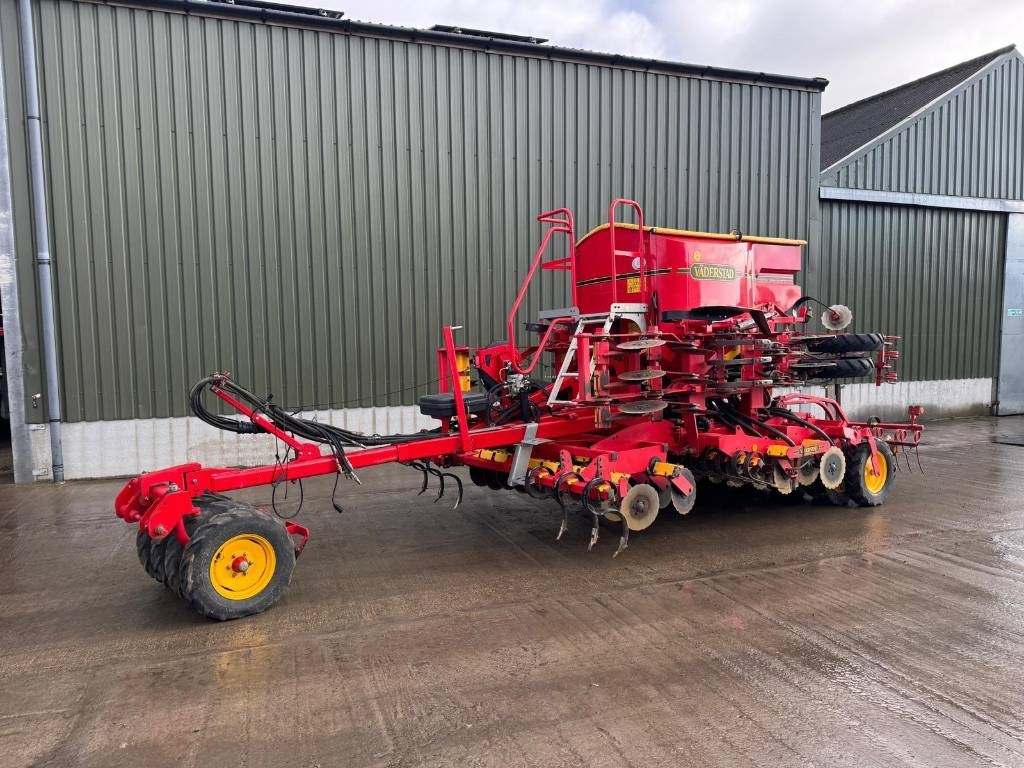 Vaderstad Rapid A400s - Såmaskin: bild 1 Vaderstad Rapid A400s - Såmaskin: bild 1