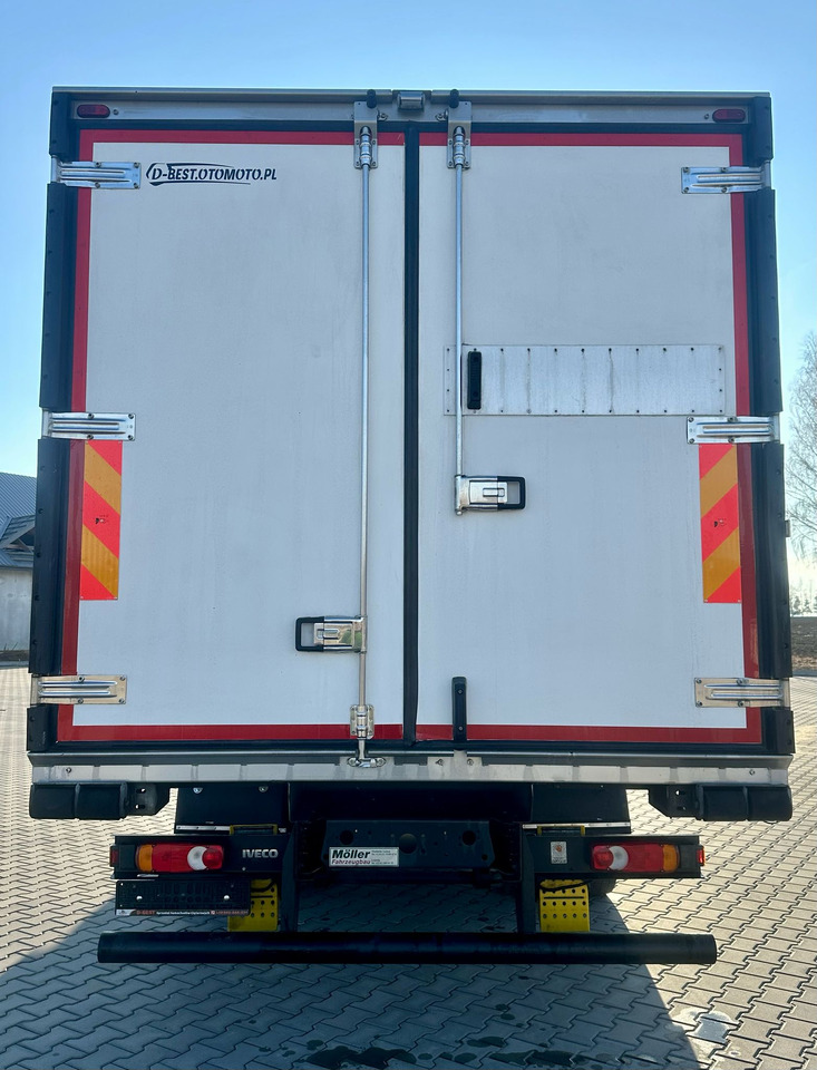 IVECO EUROCARGO 160-280 / CHŁODNIA / 6.1 M DŁUGOŚCI / 15 EUROPALET / AUTOMAT / SYPIALKA / NISKI PRZEBIEG / 16 TON DMC / CARRIER SPALINOWO - ELEKTRYCZNY / 2018 ROK - Kylbil lastbil: bild 3 IVECO EUROCARGO 160-280 / CHŁODNIA / 6.1 M DŁUGOŚCI / 15 EUROPALET / AUTOMAT / SYPIALKA / NISKI PRZEBIEG / 16 TON DMC / CARRIER SPALINOWO - ELEKTRYCZNY / 2018 ROK - Kylbil lastbil: bild 3