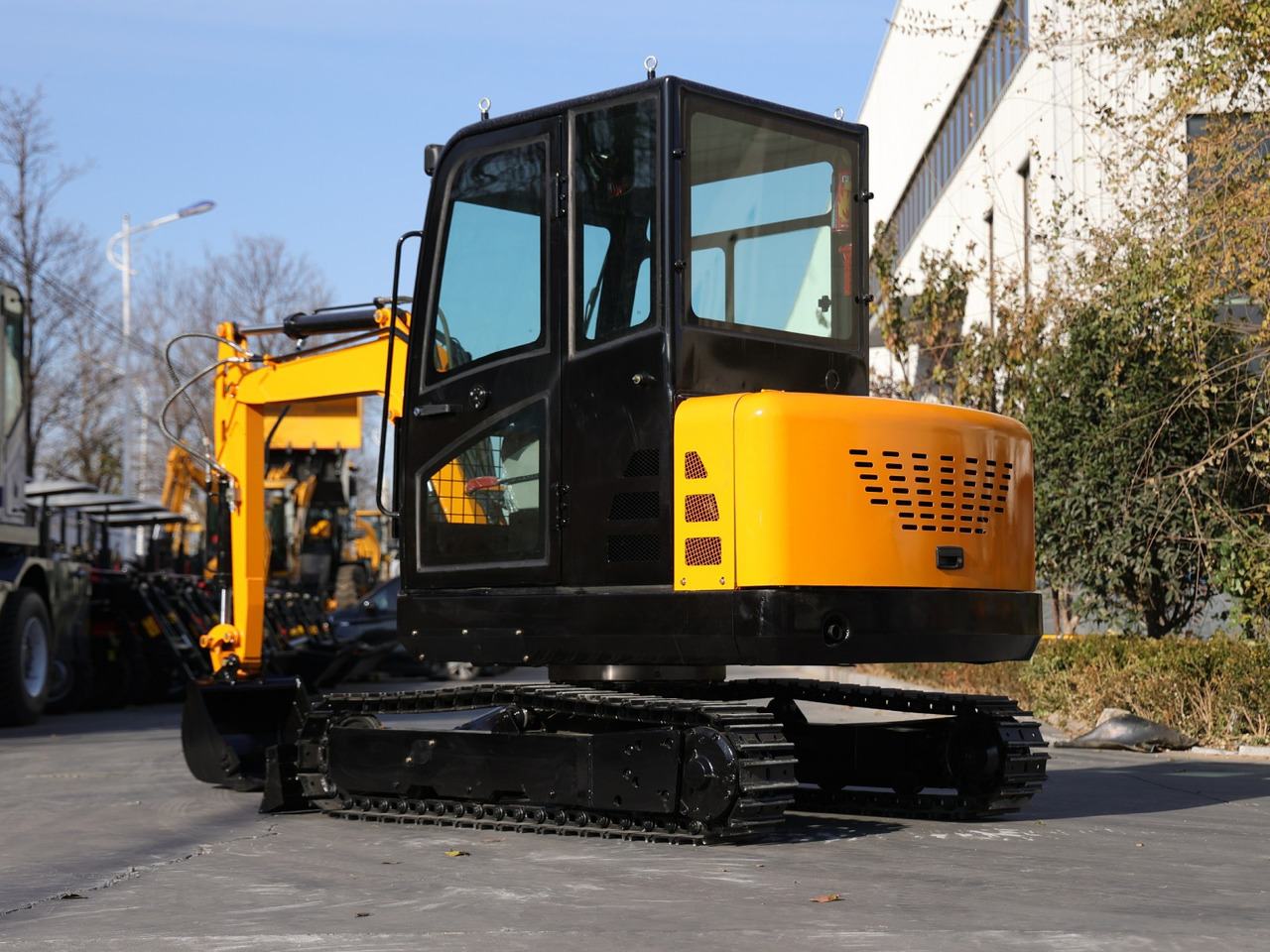 KUBOTA Diesel Mini excavator 3.5 Ton - Müller Machinery MB 35 - VKSH - Minigrävmaskin: bild 5 KUBOTA Diesel Mini excavator 3.5 Ton - Müller Machinery MB 35 - VKSH - Minigrävmaskin: bild 5