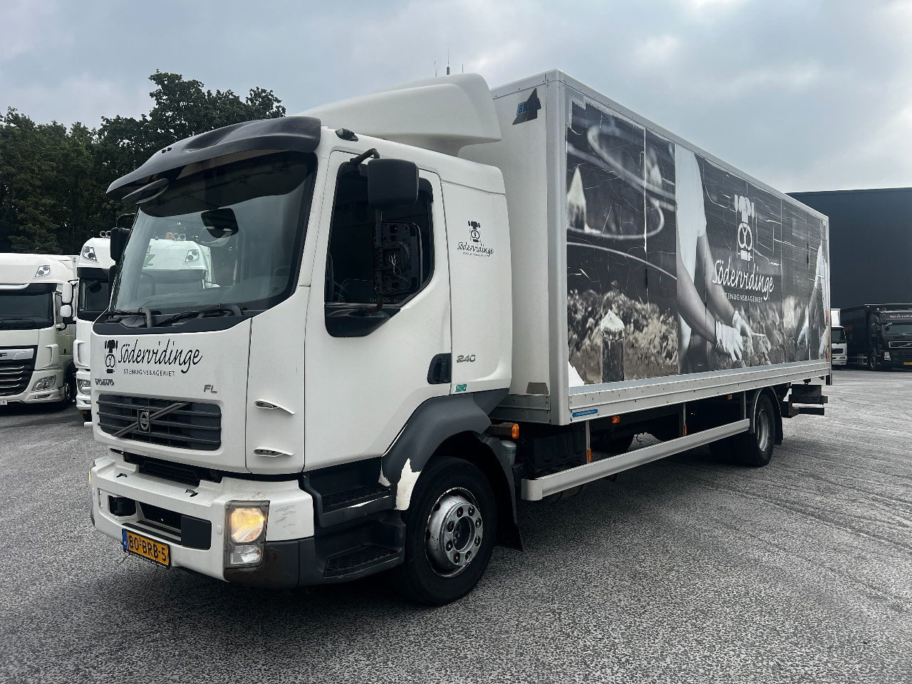 Volvo FL 12.240 Euro 5, NL truck - Lastbil med skåp: bild 1 Volvo FL 12.240 Euro 5, NL truck - Lastbil med skåp: bild 1