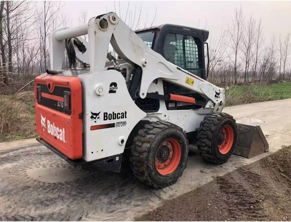 Bobcat S 770 - Kompaktlastare/ Slirstyrda lastare: bild 1 Bobcat S 770 - Kompaktlastare/ Slirstyrda lastare: bild 1