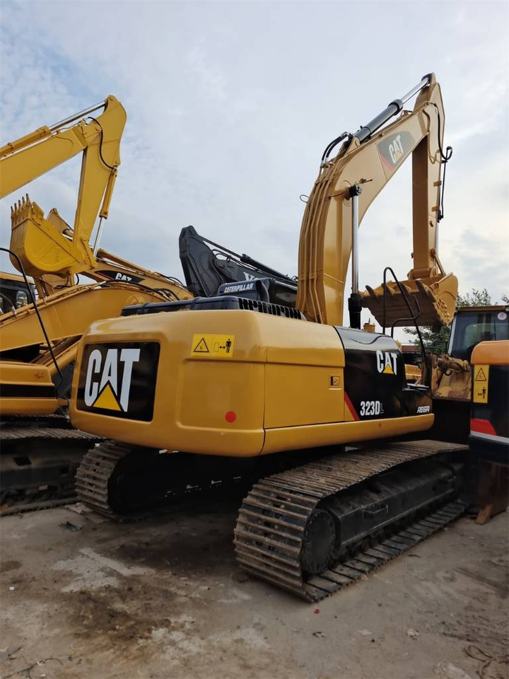 CAT 323 D - Bandgrävare: bild 1 CAT 323 D - Bandgrävare: bild 1