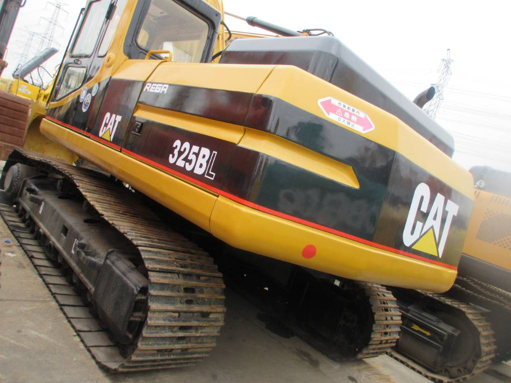 CAT 325 B L - Bandgrävare: bild 1 CAT 325 B L - Bandgrävare: bild 1