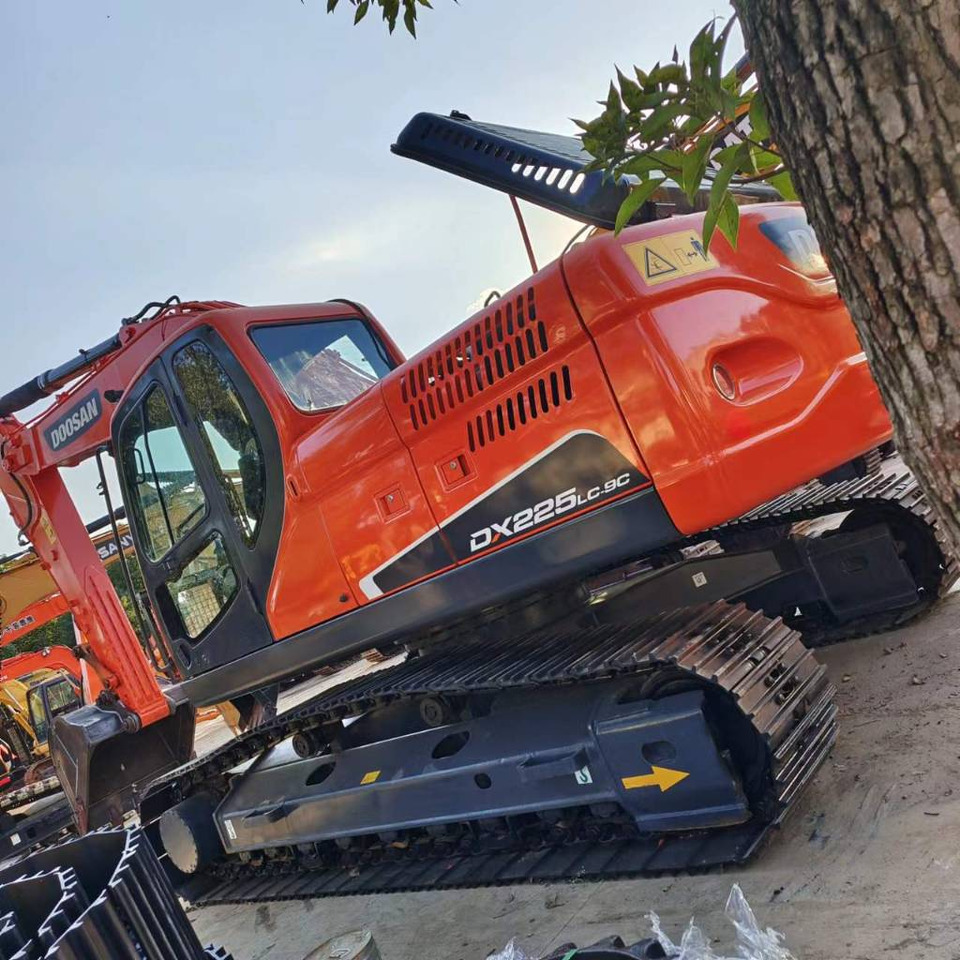 Doosan DX 225 LC - Bandgrävare: bild 1 Doosan DX 225 LC - Bandgrävare: bild 1