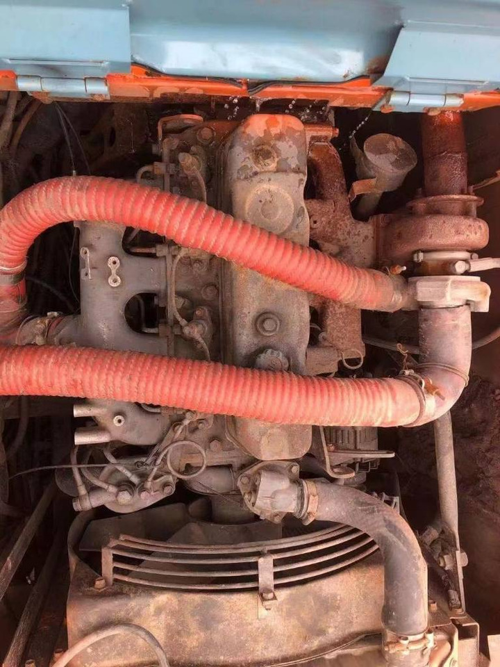 Hitachi EX 120-3 - Bandgrävare: bild 5 Hitachi EX 120-3 - Bandgrävare: bild 5