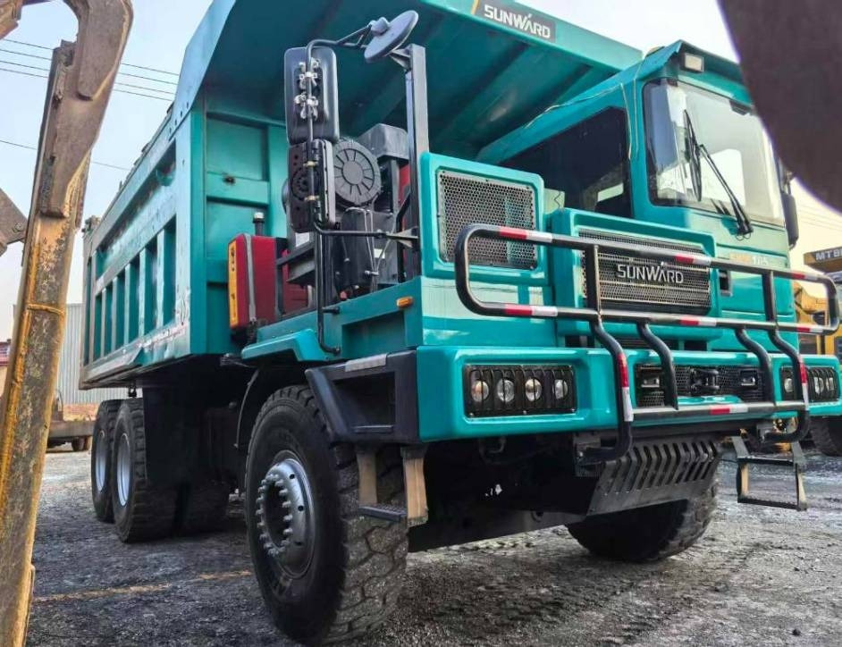 Sunward SWK 105 - Terränggående truck: bild 1 Sunward SWK 105 - Terränggående truck: bild 1