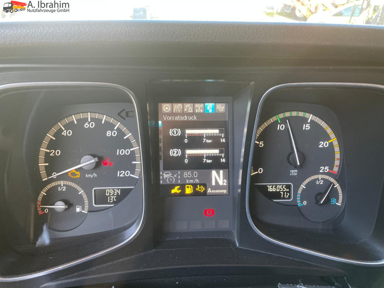 Mercedes-Benz 1842 LS Retarder Klima, Zustand gut, fehlerfrei deutsches Fahrzeug - Dragbil: bild 2 Mercedes-Benz 1842 LS Retarder Klima, Zustand gut, fehlerfrei deutsches Fahrzeug - Dragbil: bild 2