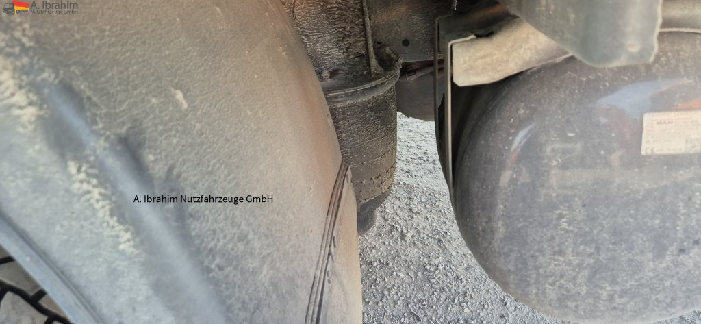 MAN TGL 8.160 4x2 Brotkoffer mit Kühlfach nicht fahrbereit ! nicht rollfähig - Kylbil: bild 4 MAN TGL 8.160 4x2 Brotkoffer mit Kühlfach nicht fahrbereit ! nicht rollfähig - Kylbil: bild 4