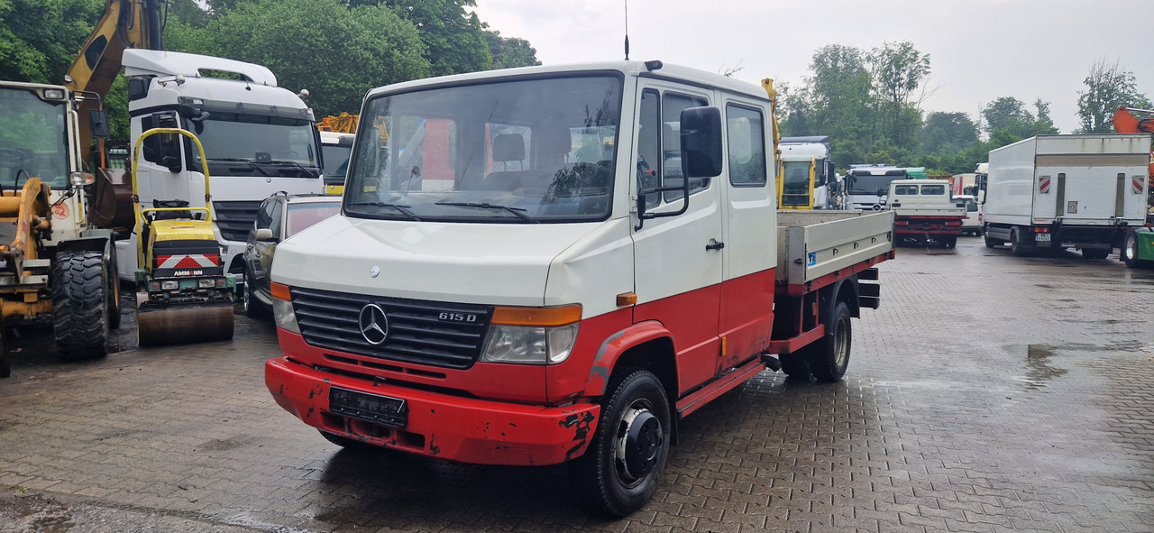 Mercedes-Benz 615D Doka Pritsche, Zustand gut - Transportbil med flak, Dubbelhytt transportbil: bild 5 Mercedes-Benz 615D Doka Pritsche, Zustand gut - Transportbil med flak, Dubbelhytt transportbil: bild 5