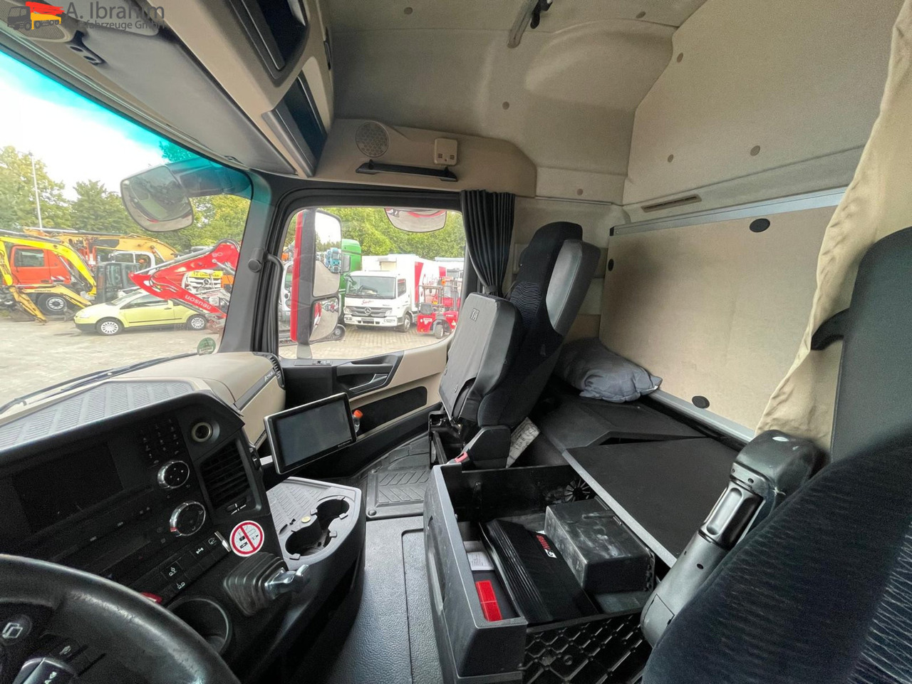 Mercedes-Benz Actros 2545 6x2 Pritsche Kran HIAB 166 - Flakbil, Kranbil: bild 2 Mercedes-Benz Actros 2545 6x2 Pritsche Kran HIAB 166 - Flakbil, Kranbil: bild 2