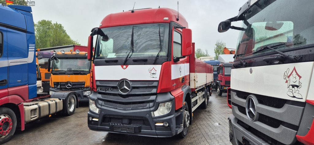 Mercedes-Benz DB 2545 HIAB 166 mit Zange. Lift-Lenkachse einsatzbereit - Flakbil, Kranbil: bild 1 Mercedes-Benz DB 2545 HIAB 166 mit Zange. Lift-Lenkachse einsatzbereit - Flakbil, Kranbil: bild 1