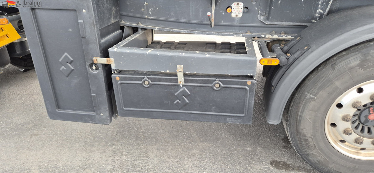 SPITZER SKL2745CAL leichter Anfahrschaden elektr. Pumpe - Bulktrailer: bild 4 SPITZER SKL2745CAL leichter Anfahrschaden elektr. Pumpe - Bulktrailer: bild 4