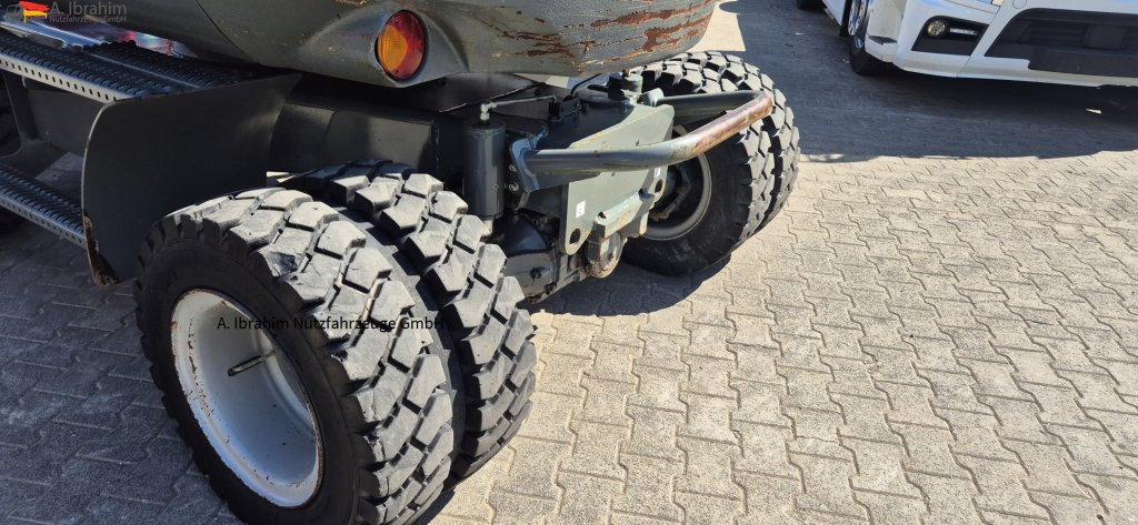 Wacker Neuson 6503 E05-07 hydr. Schnellwechsler mit Oilquick - Grävmaskin på däck: bild 3 Wacker Neuson 6503 E05-07 hydr. Schnellwechsler mit Oilquick - Grävmaskin på däck: bild 3