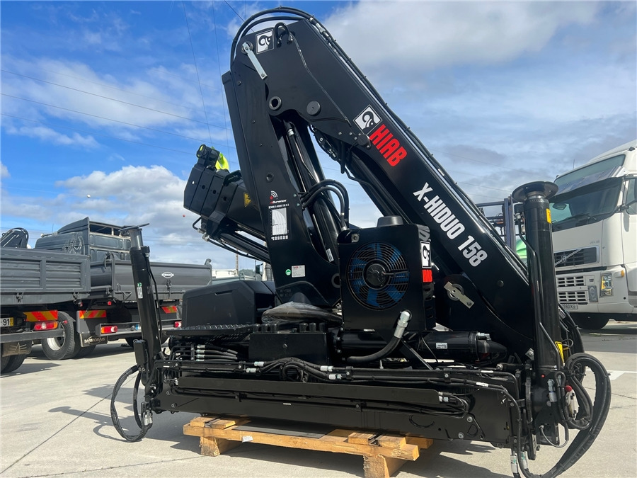 HIAB 158B-3 X-HIDUO NOVA - Lastbilskran: bild 1 HIAB 158B-3 X-HIDUO NOVA - Lastbilskran: bild 1