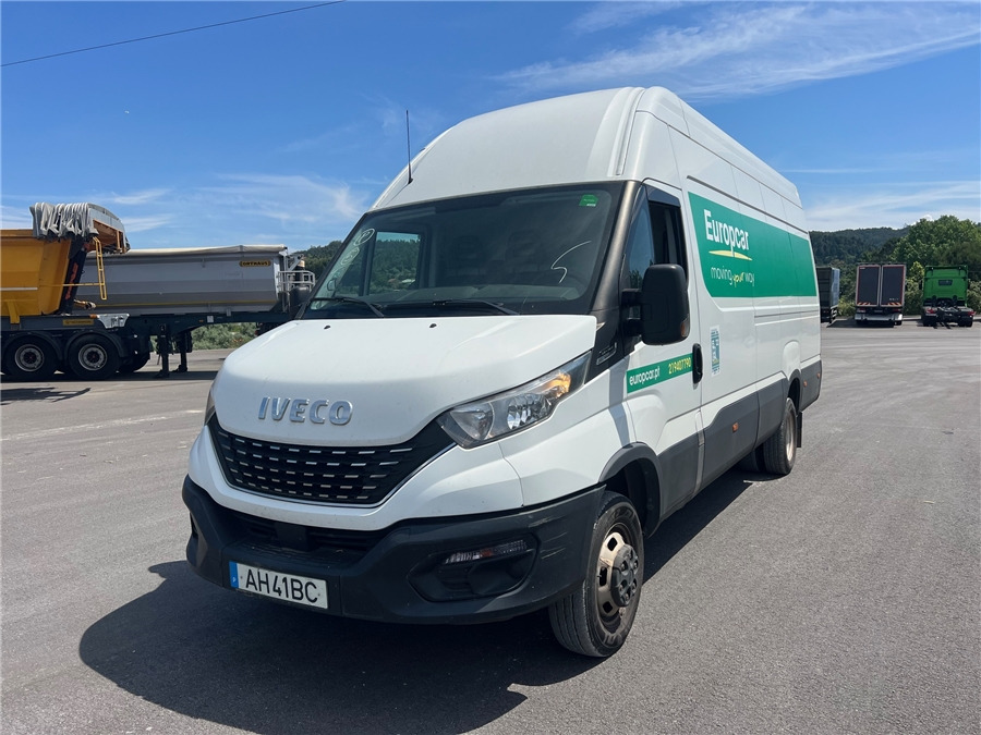 Iveco 35C16HA8V - Skåpbil: bild 1 Iveco 35C16HA8V - Skåpbil: bild 1