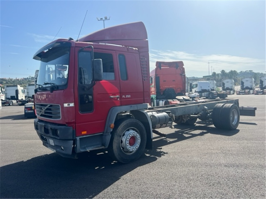 Volvo FL250 - Chassi lastbil: bild 1 Volvo FL250 - Chassi lastbil: bild 1