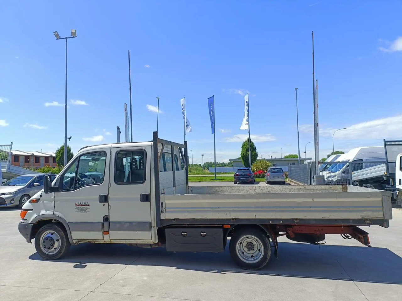 IVECO DAILY 35C11 - Transportbil med flak: bild 3 IVECO DAILY 35C11 - Transportbil med flak: bild 3