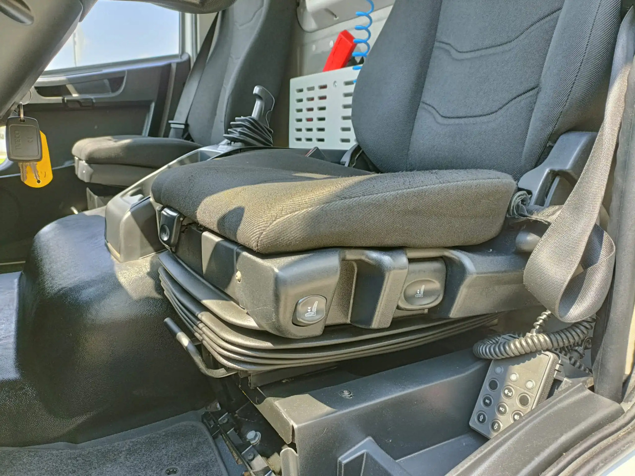 IVECO EUROCARGO 120E19P - Chassi lastbil: bild 5 IVECO EUROCARGO 120E19P - Chassi lastbil: bild 5