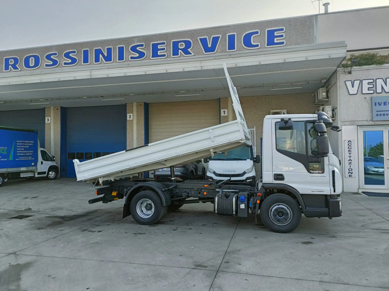 IVECO EUROCARGO 80E22K - Tippbil lastbil: bild 4 IVECO EUROCARGO 80E22K - Tippbil lastbil: bild 4