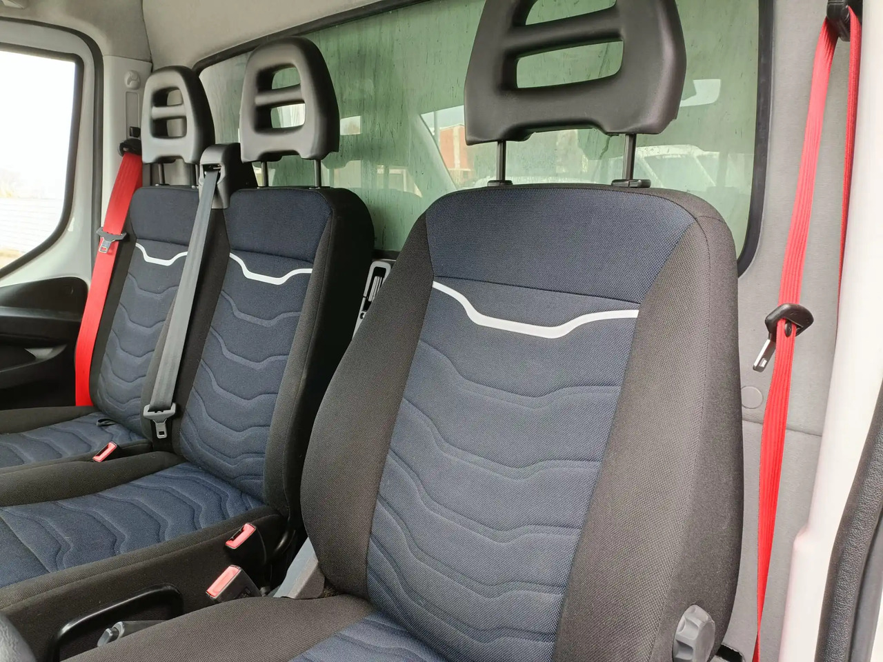 Transportbil IVECO DAILY 35C16 3.0L: bild 6