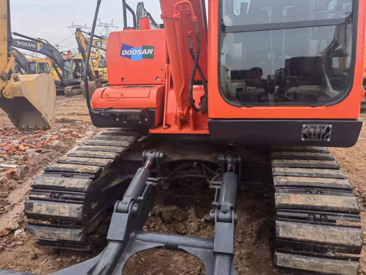 Doosan DX80 - Bandgrävare: bild 2 Doosan DX80 - Bandgrävare: bild 2